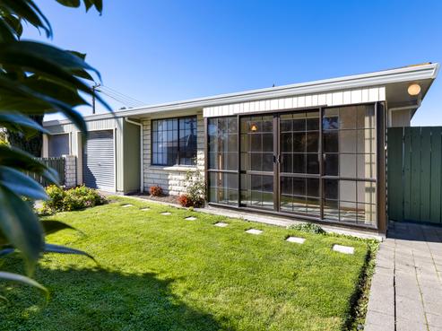 10 Murphys Road, Springlands