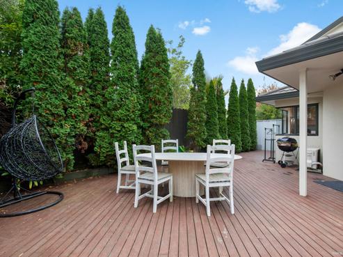 2/3 Mossop Rise, Glenfield