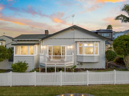 39 Roseberry Avenue, Birkenhead
