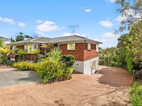 470 Don Buck Road, Massey