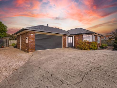 10 Saint James Avenue, Richmond