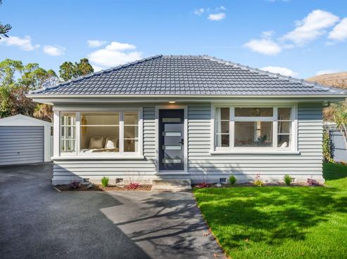 69 Wakefield Avenue, Sumner