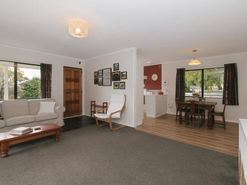 38 Peppertree Glade, Kelvin Grove