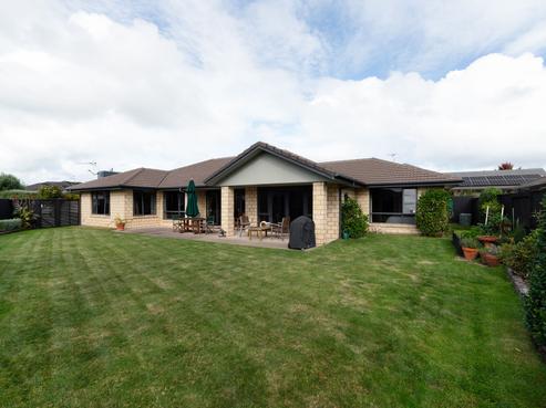 43 Rhys Avenue, Huntington