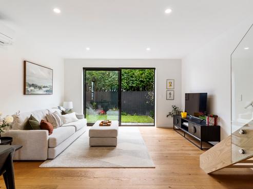 6/82 East Coast Road, Milford