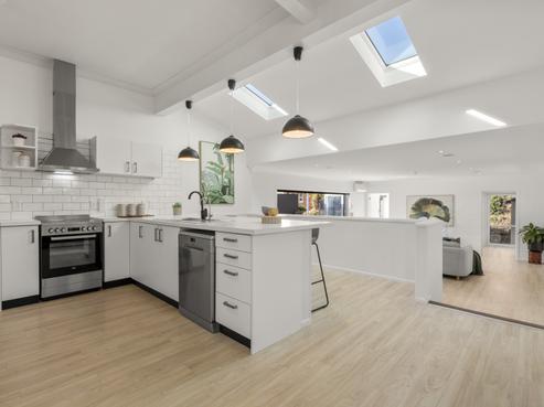 73 Renfrew Avenue, Sandringham