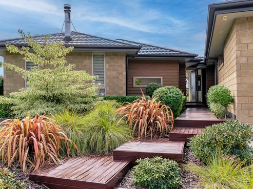 9 Alice Burn Drive, Luggate