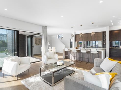 2 Ruku Street, Long Bay