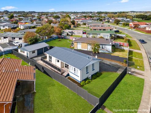 93 Dunbeath Crescent, Kew