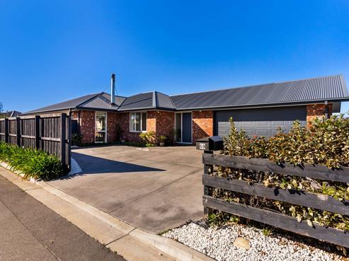 69 Sunline Avenue, Lincoln