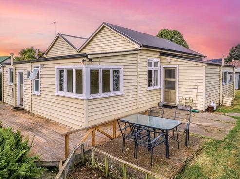 5 Carlyle Road, Mosgiel