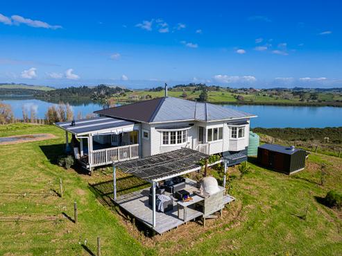 228 Petley Road, Paparoa