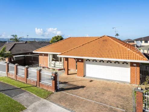 16 Rathmar Drive, Manurewa