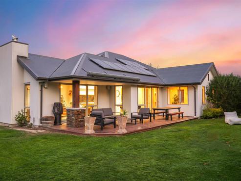 1 Villa Mews, Rolleston