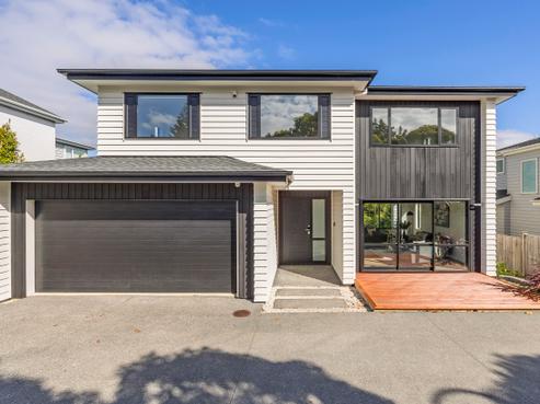 14 Newport Place, Forrest Hill