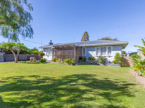 17 Read Crescent, Clive
