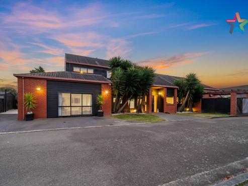 13 Rossiter Avenue, Waterloo