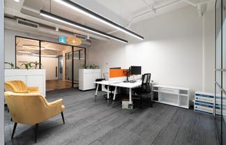 Quality space on Queen
