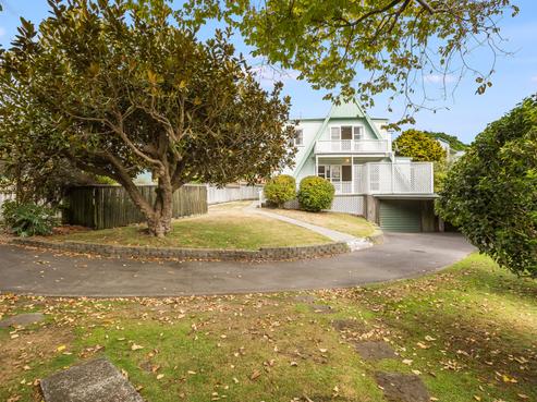 121 Matatua Road, Raumati Beach