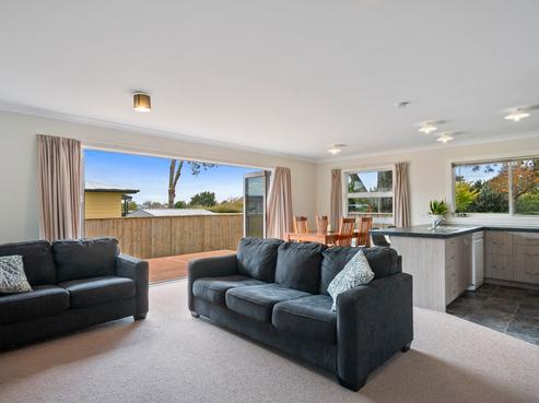 3B Upham Terrace, Roslyn