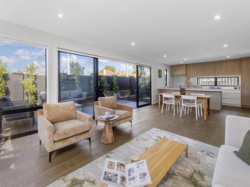 213 Meola Road, Point Chevalier