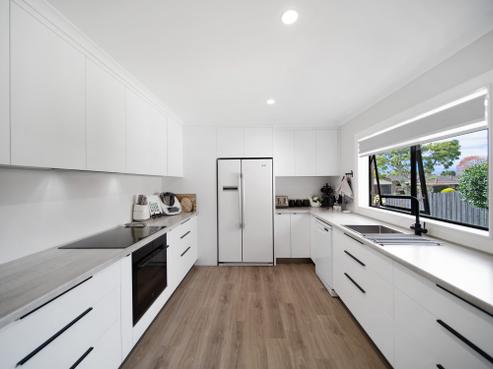 46 Lakeside Drive, Pahurehure