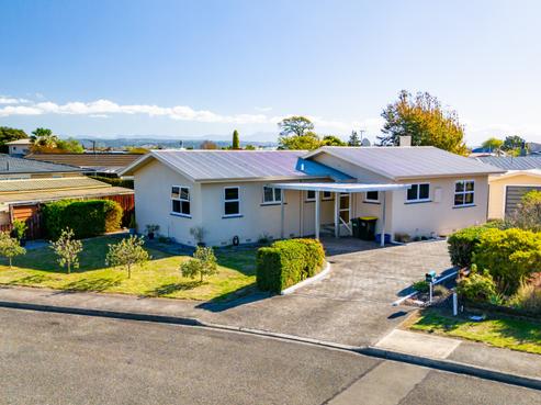 4 Field Place, Richmond