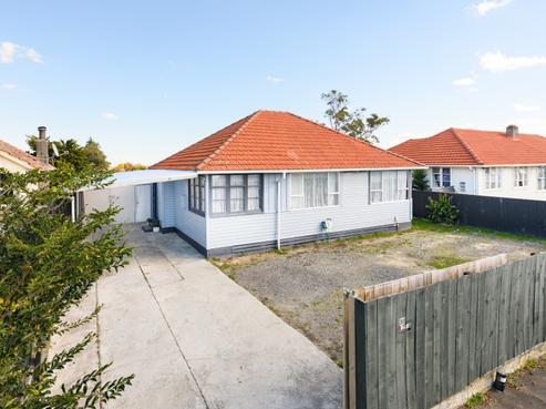 30 Thames Street, Roslyn