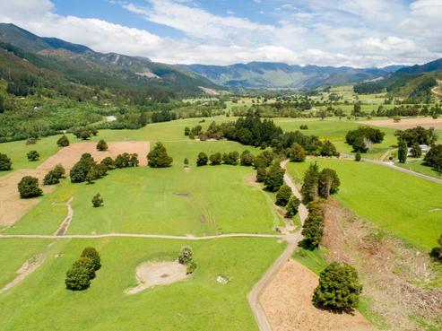 987 Takaka Valley Highway, Takaka