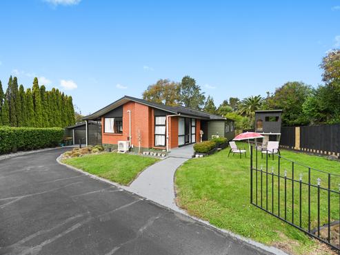 8 Lorraine Place, Glenview