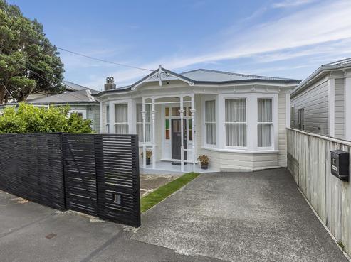 17 Myrtle Crescent, Mount Cook