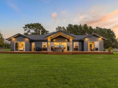 57 Serenity Lane, Levin