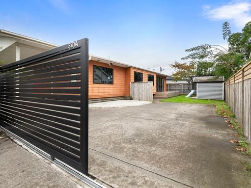 370A Botanical Road, West End