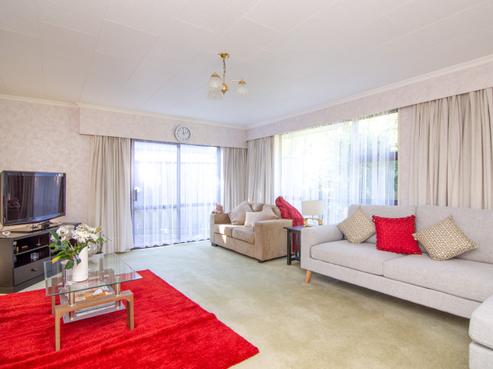 3A Huata Place, West End
