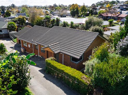 56 Dixon Road, Glenview