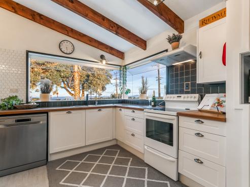 22 Stanmore Bay Road, Stanmore Bay