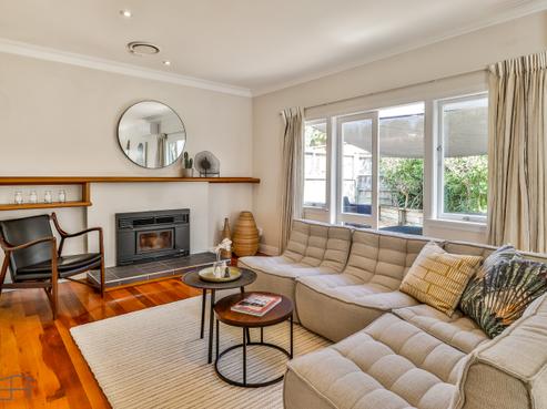 20 South Lynn Road, Titirangi