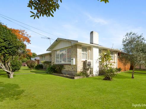 345 Sunset Road, Sunnybrook