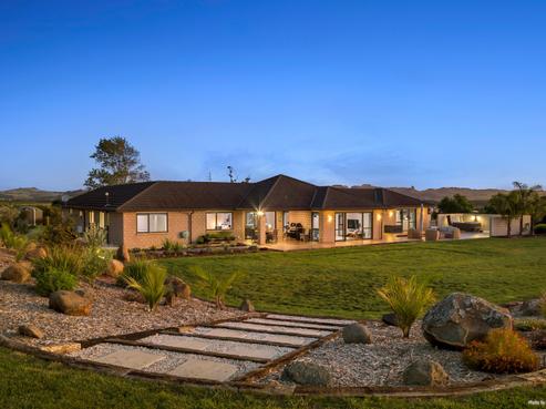 190 Parker Lane, Buckland