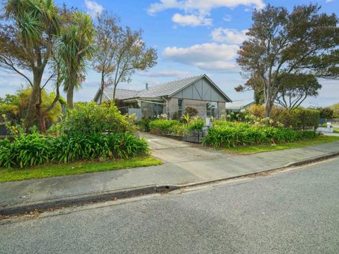 41 Gibson Drive, Hornby