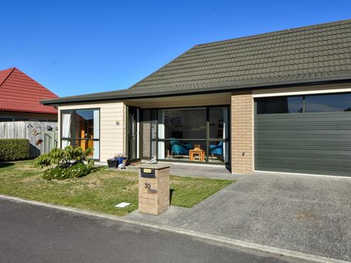 30/55 Armstrong Avenue, Carterton