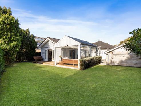 36 Coniston Avenue, Te Atatu South