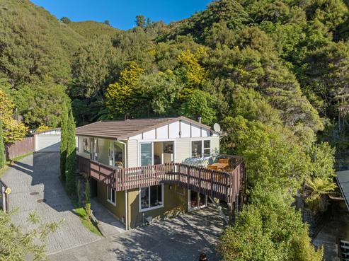 10 Haven Grove, Naenae