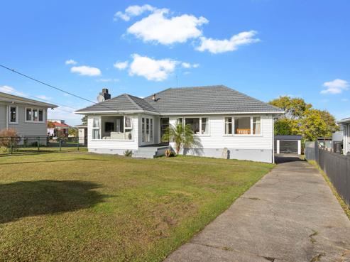 38 Gloria Avenue, Te Atatu Peninsula