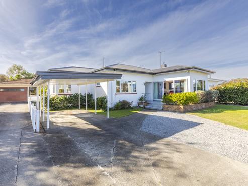 11 Cassino Crescent, Onekawa