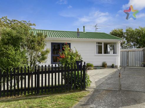 5 Tyrone Grove, Wainuiomata