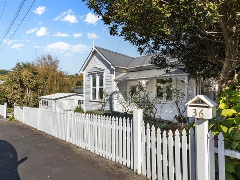 36 Belt Road, Moturoa