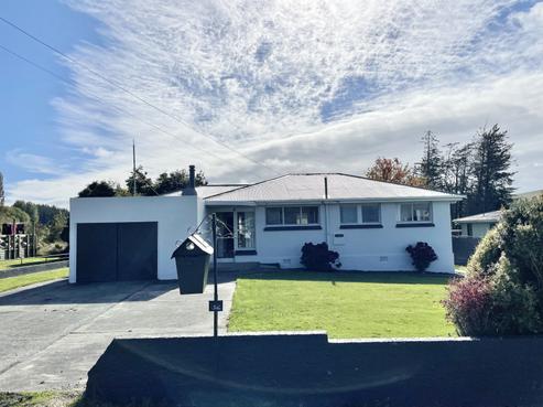32 Sinclair Avenue, Nightcaps
