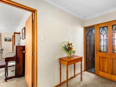 34 Burgess Street, Green Island