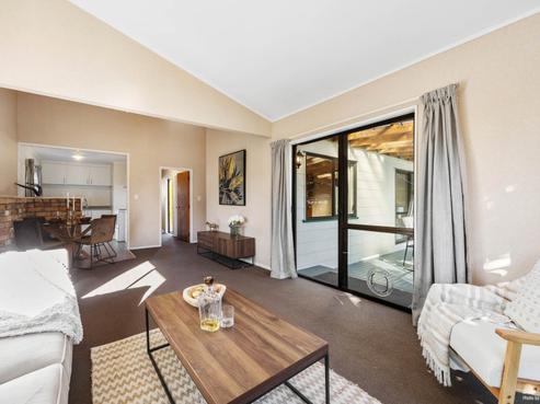 10A Forest Hill Road, Henderson